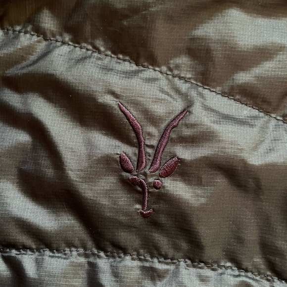 IBEX WOOL AIRE Merino Black and Purple Puffer Jacket - Picture 9 of 10